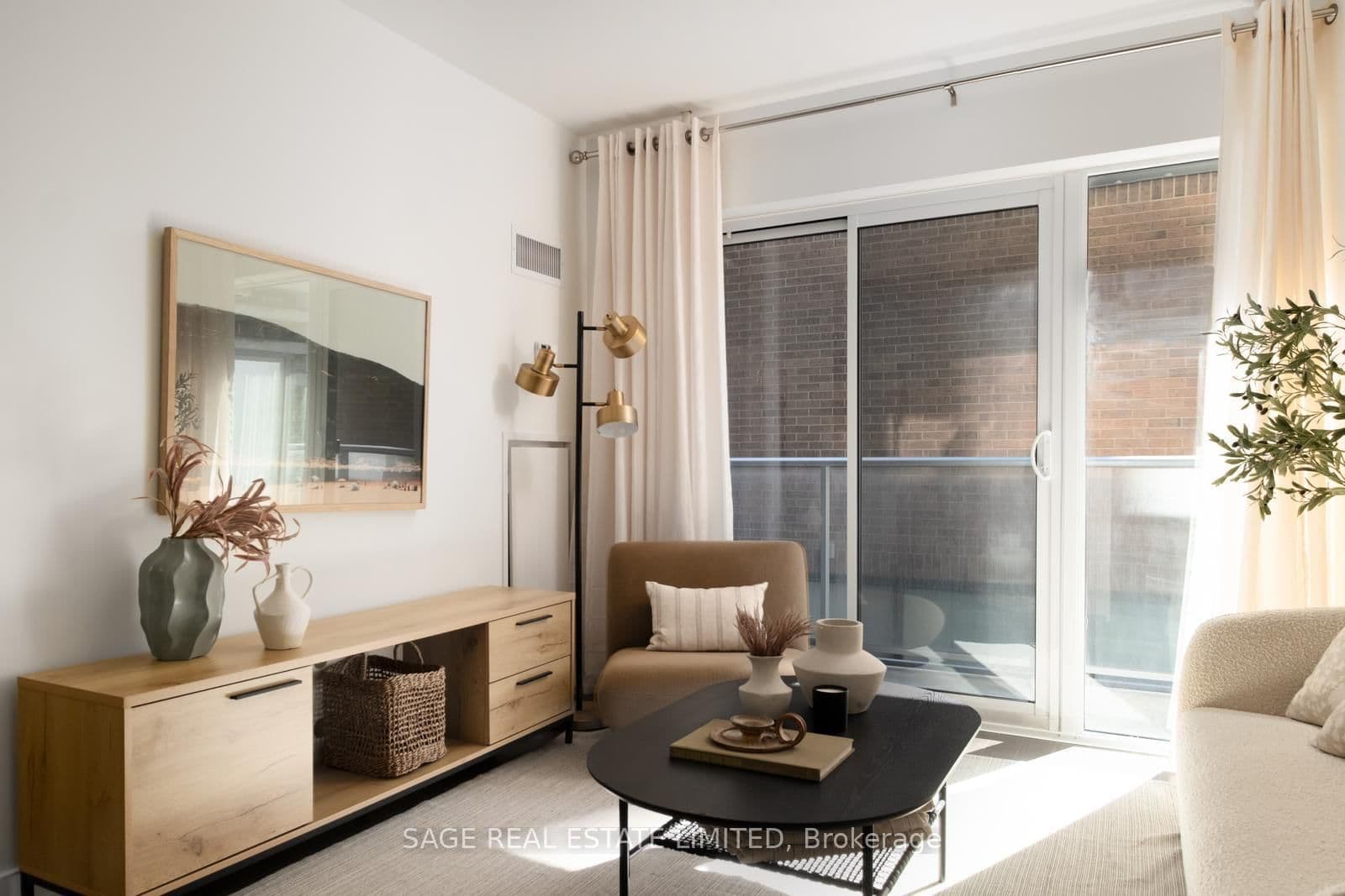 58 Orchard View Boulevard, Unit 313 thumbnail 6