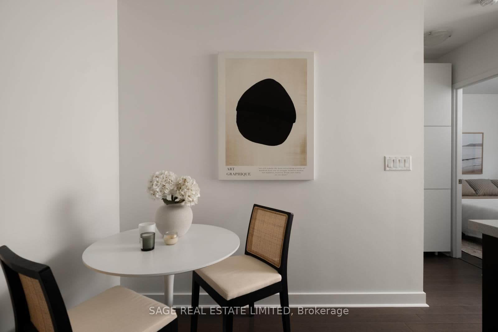 58 Orchard View Boulevard, Unit 313 thumbnail 9