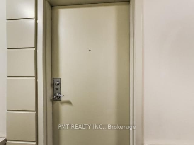 230 King Street E, Unit 803 thumbnail 19