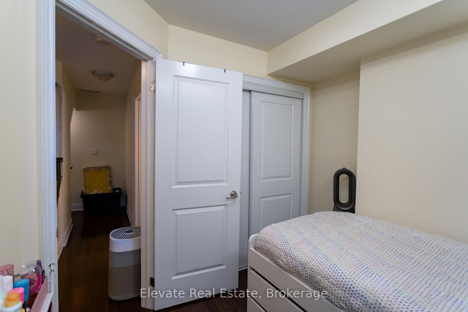 1 Hargrave Lane, Unit 1 thumbnail 15