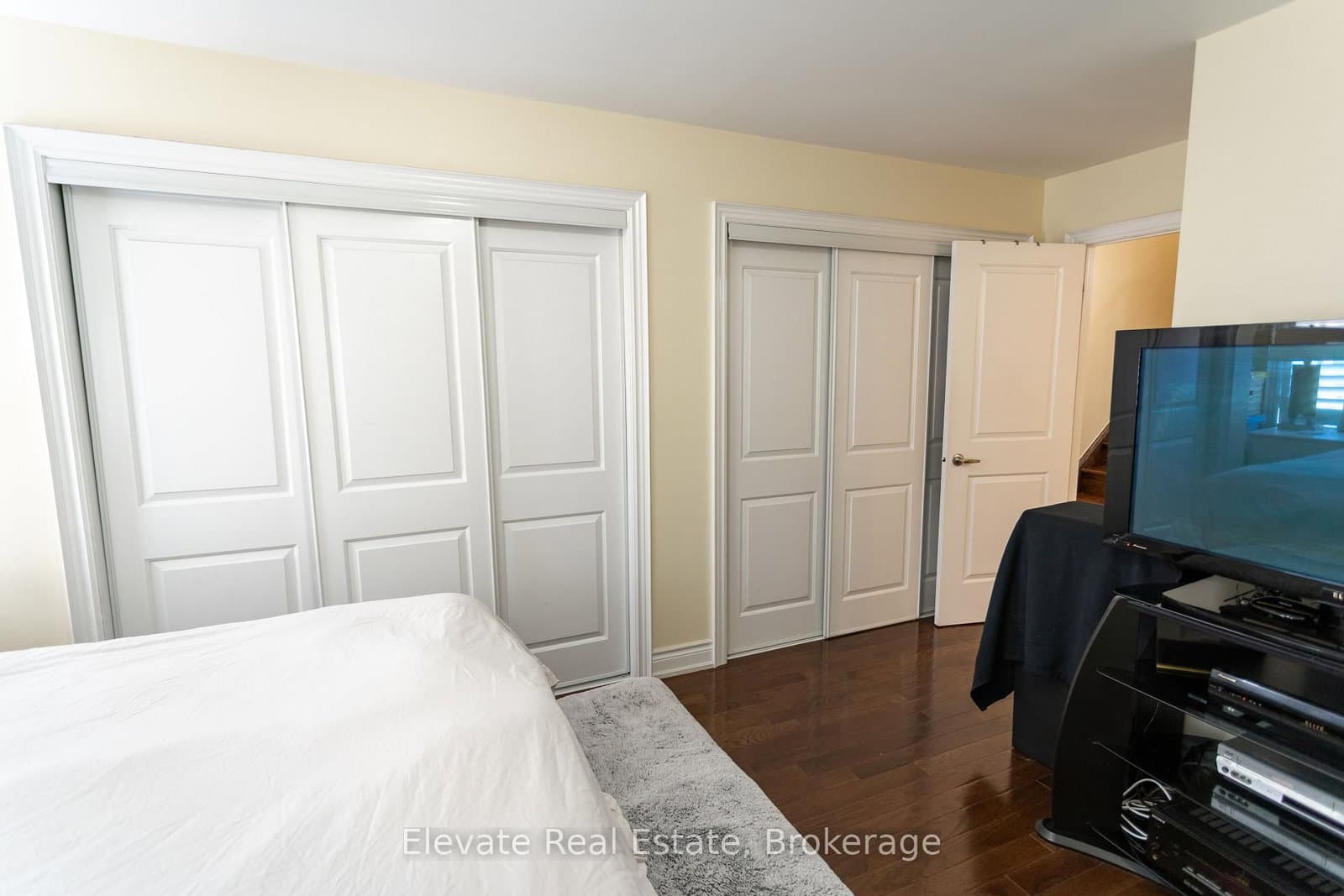 1 Hargrave Lane, Unit 1 thumbnail 22