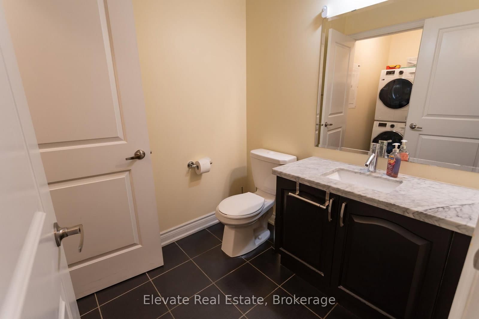 1 Hargrave Lane, Unit 1 thumbnail 35