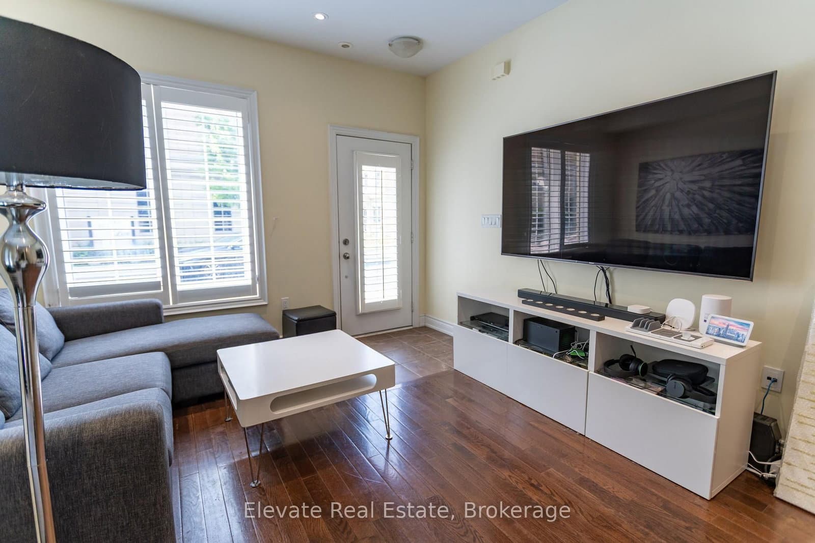 1 Hargrave Lane, Unit 1 thumbnail 7