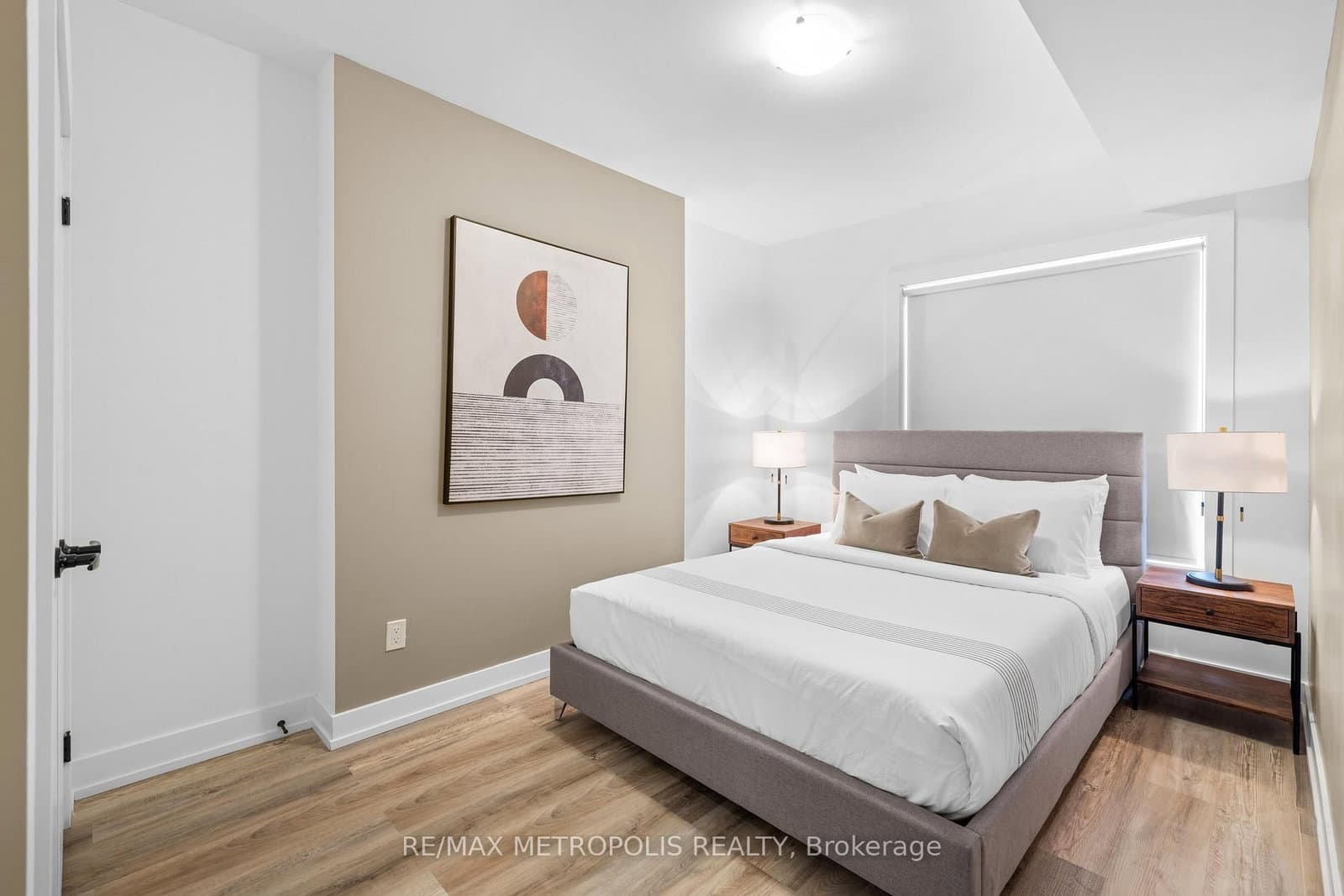 449 Lansdowne Avenue thumbnail 16