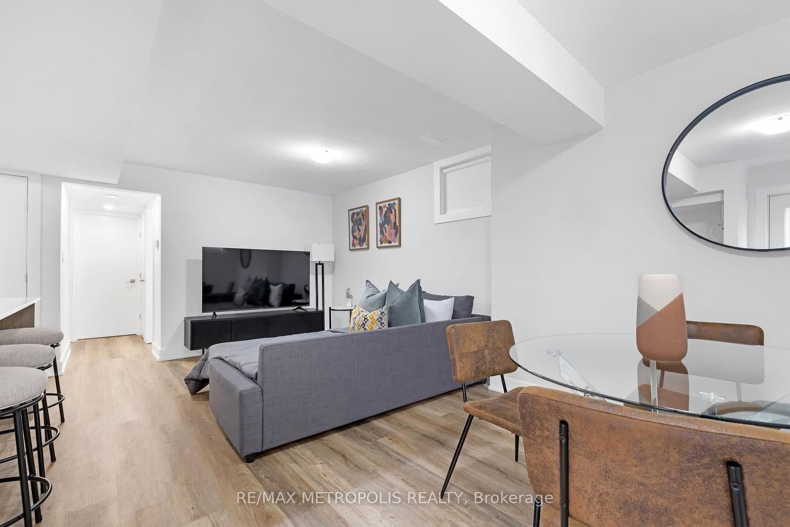 449 Lansdowne Avenue thumbnail 22