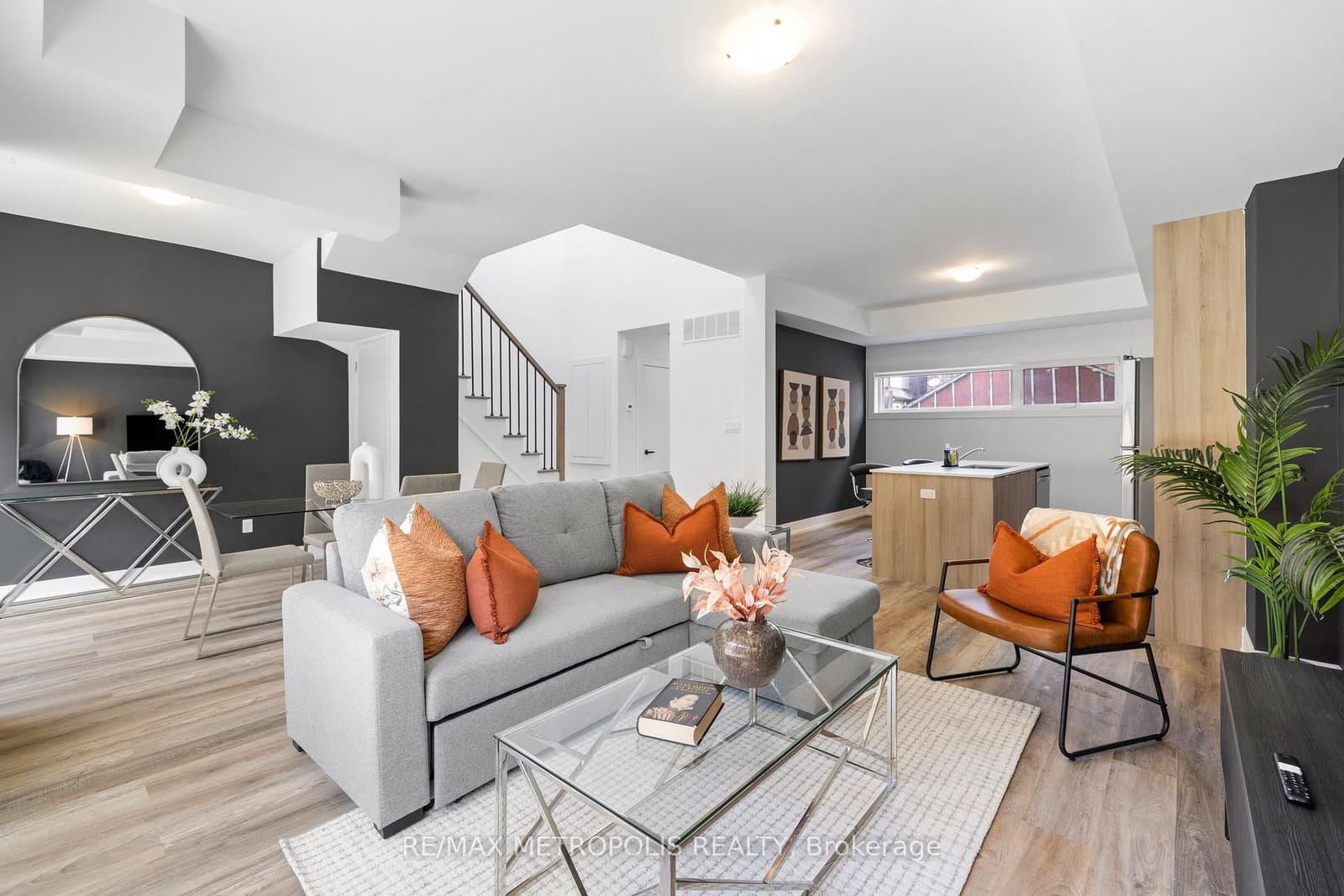 449 Lansdowne Avenue thumbnail 28