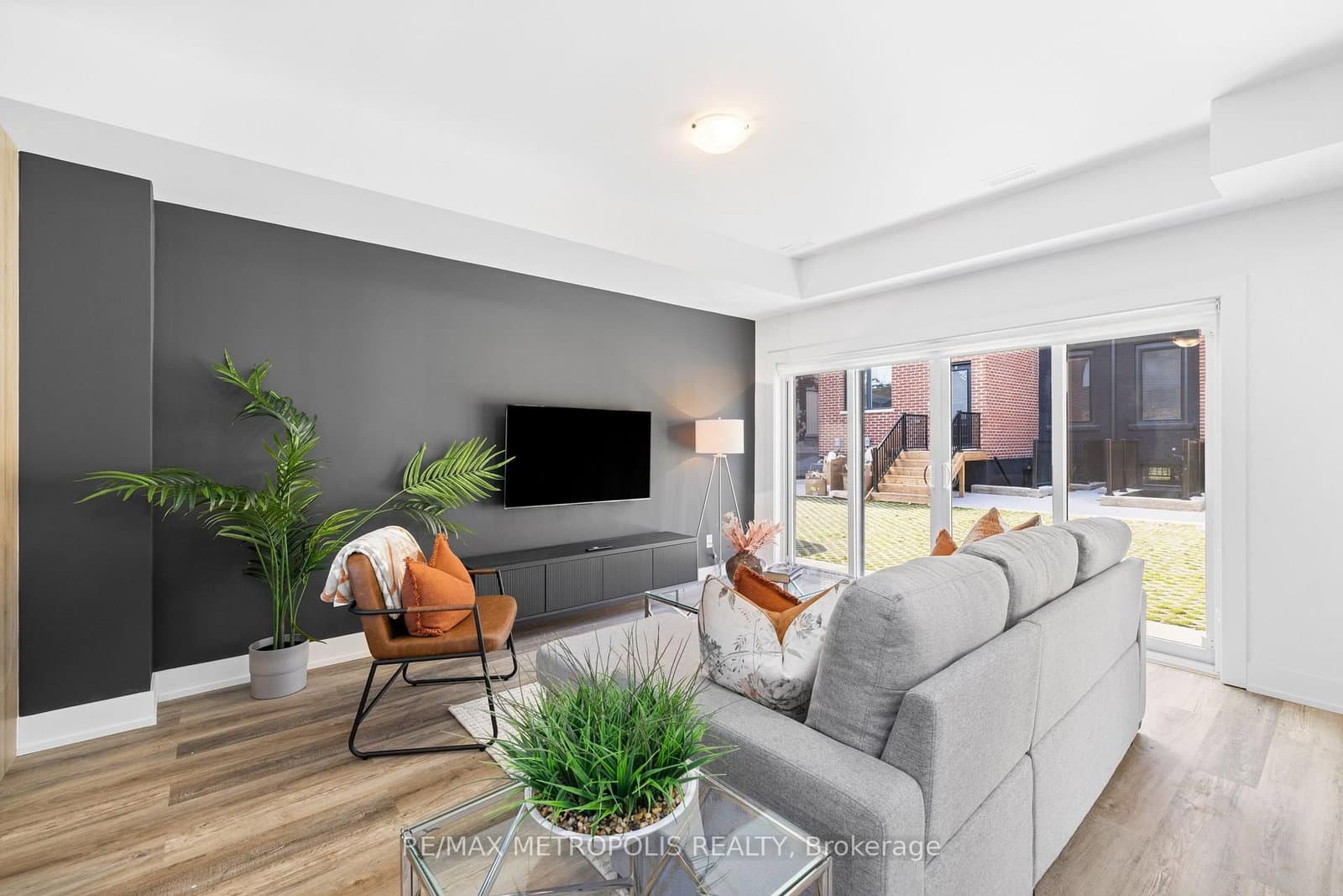 449 Lansdowne Avenue thumbnail 30