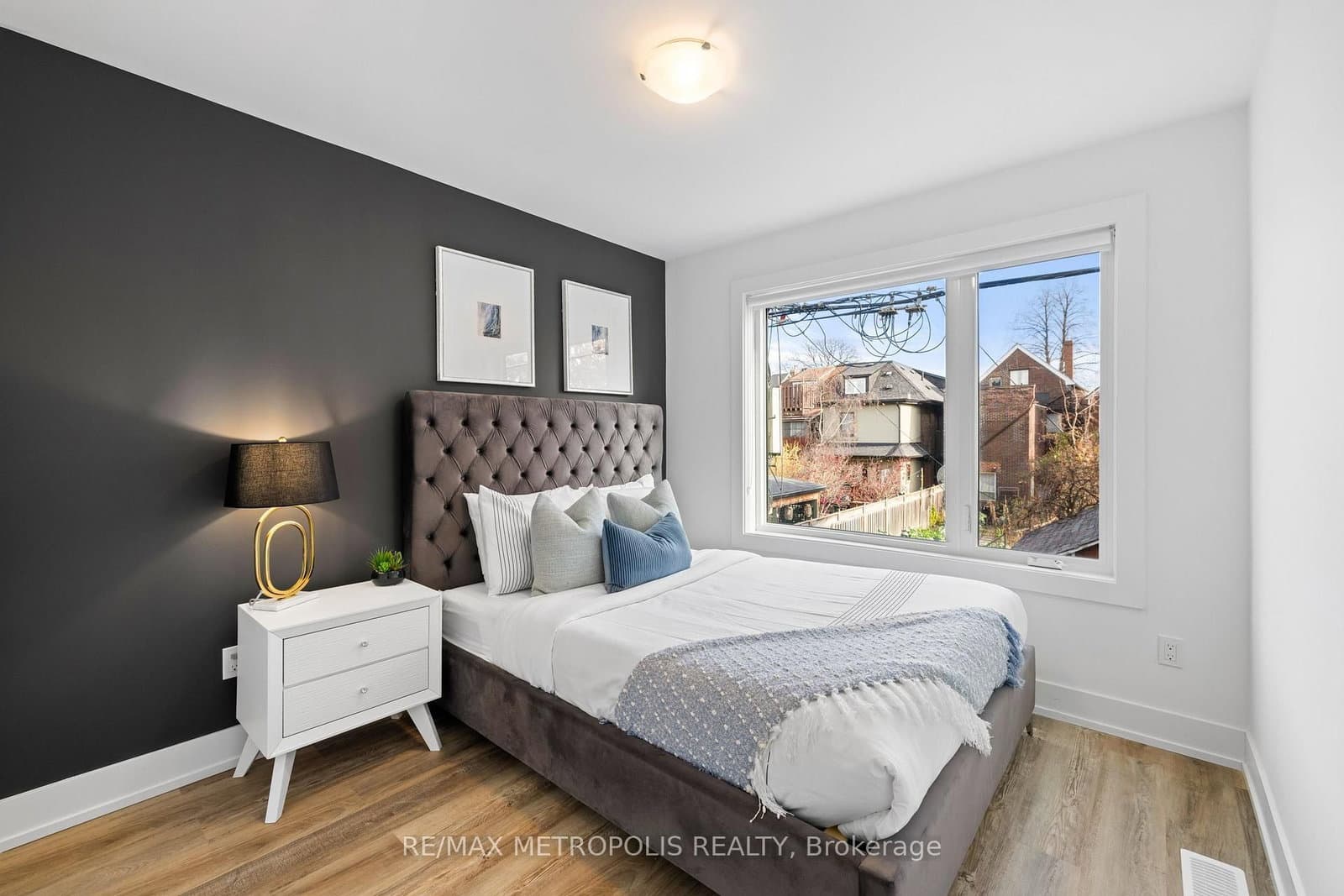 449 Lansdowne Avenue thumbnail 41