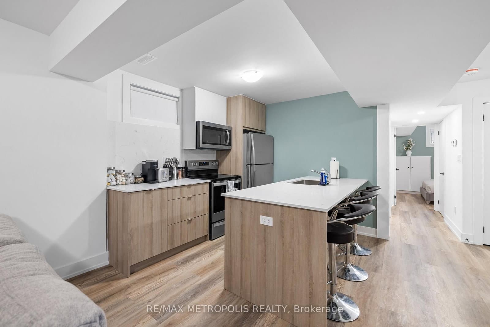 447 Lansdowne Avenue thumbnail 25