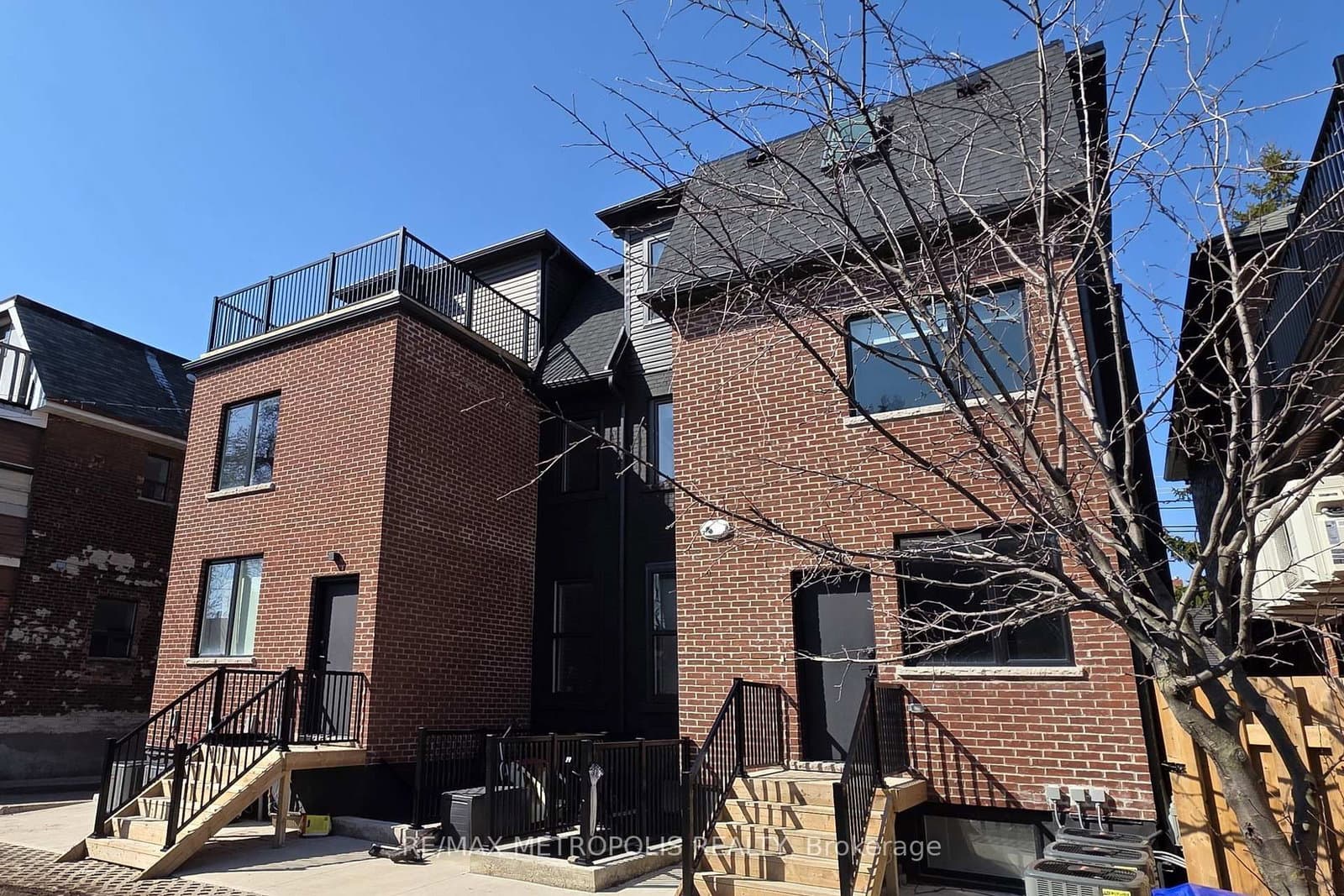 447 Lansdowne Avenue thumbnail 47