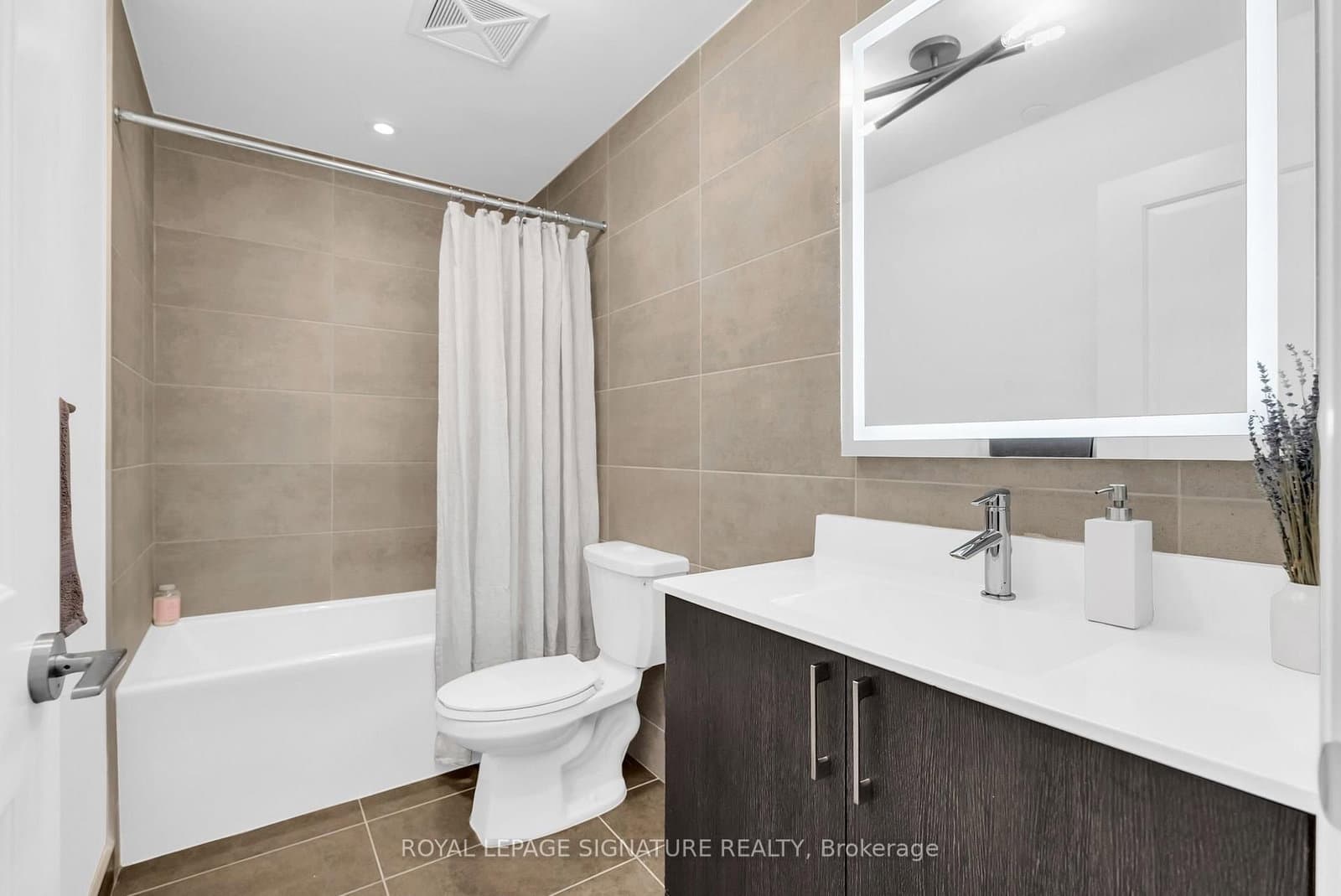 60 Ann O'Reilly Road, Unit 358 thumbnail 19
