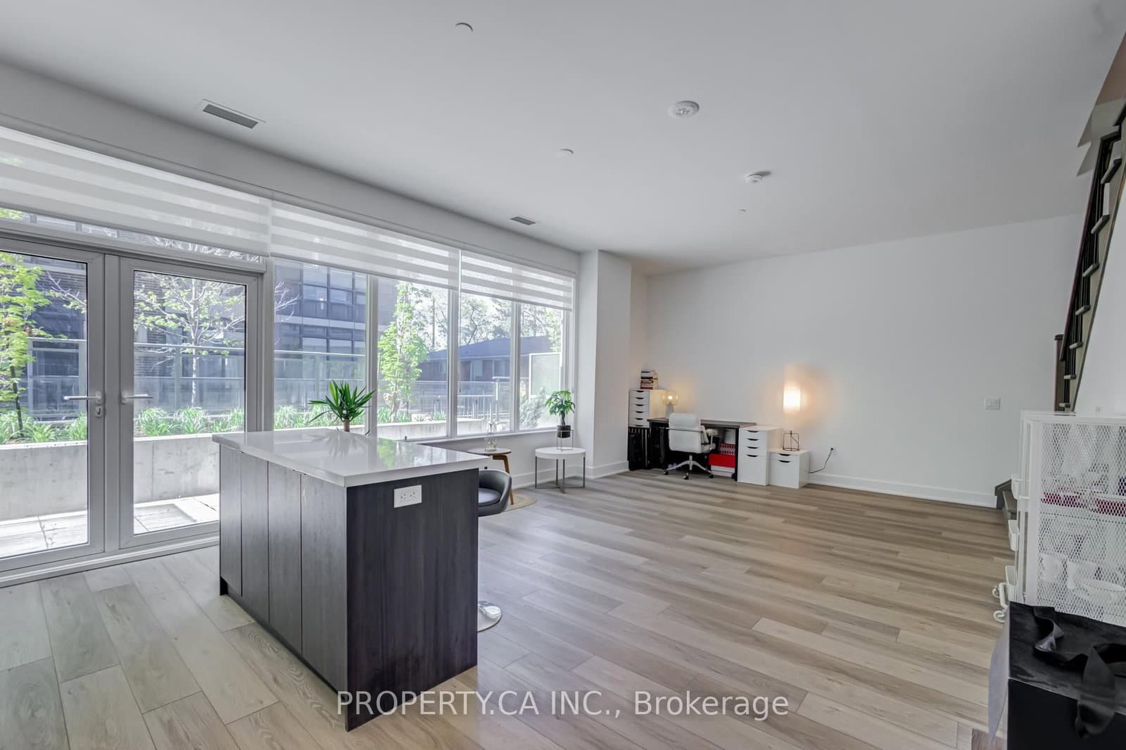 2 Teagarden Court N, Unit 102 thumbnail 6