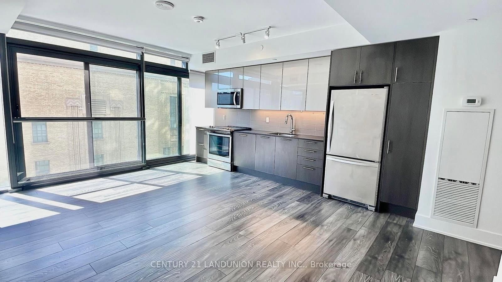 403 Church Street, Unit 508 thumbnail 2