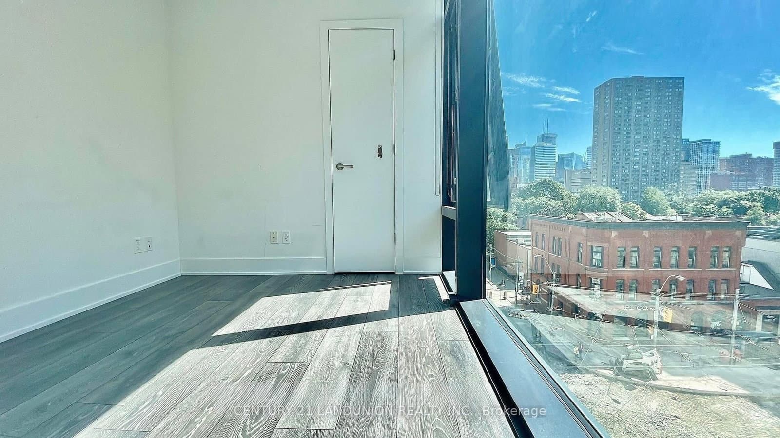 403 Church Street, Unit 508 thumbnail 4