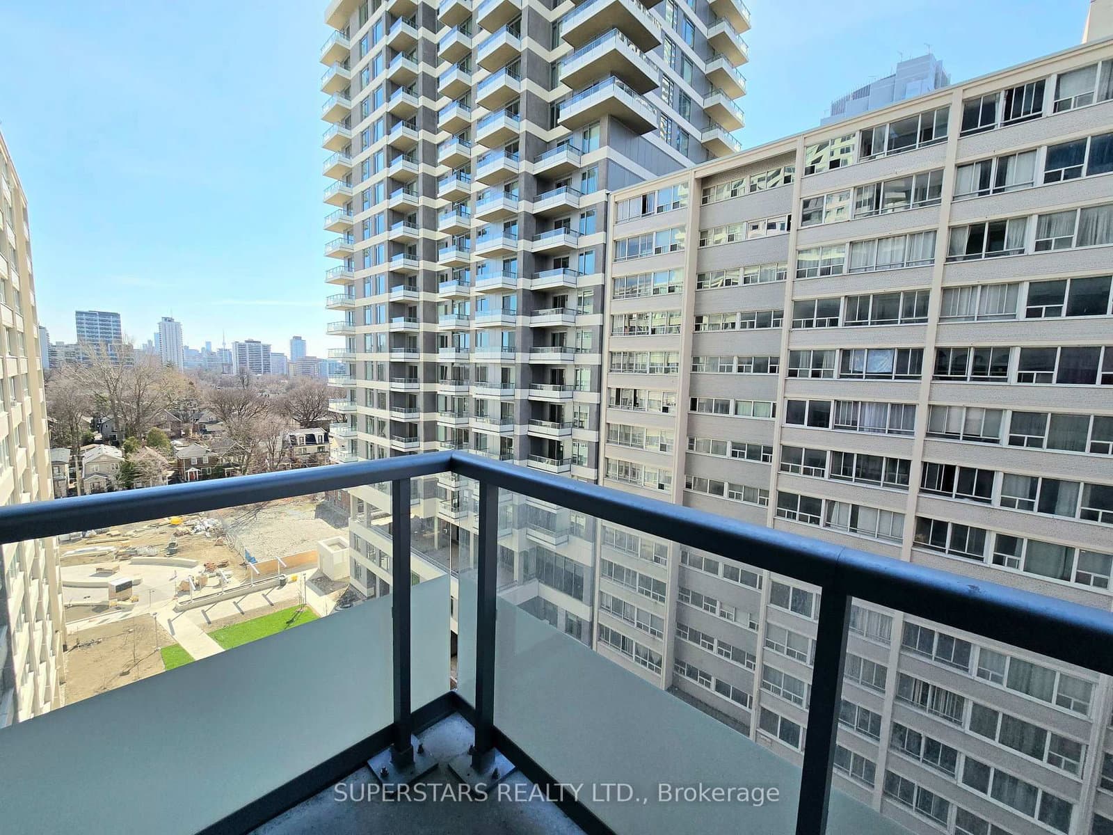 50 Dunfield Avenue, Unit 814 thumbnail 20