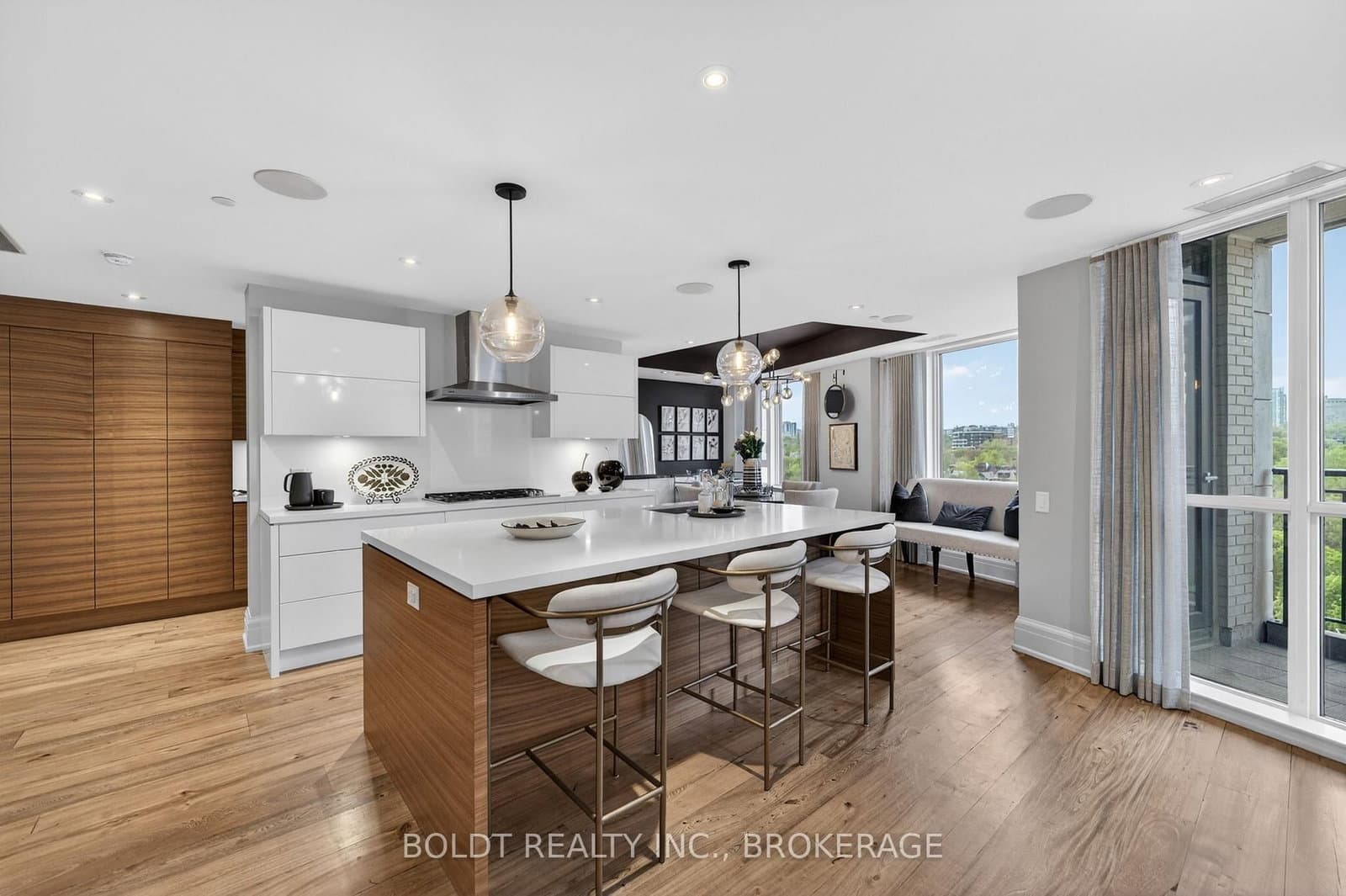 181 Davenport Road, Unit 702 thumbnail 11
