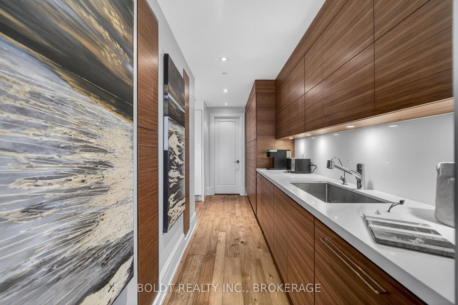 181 Davenport Road, Unit 702 thumbnail 15