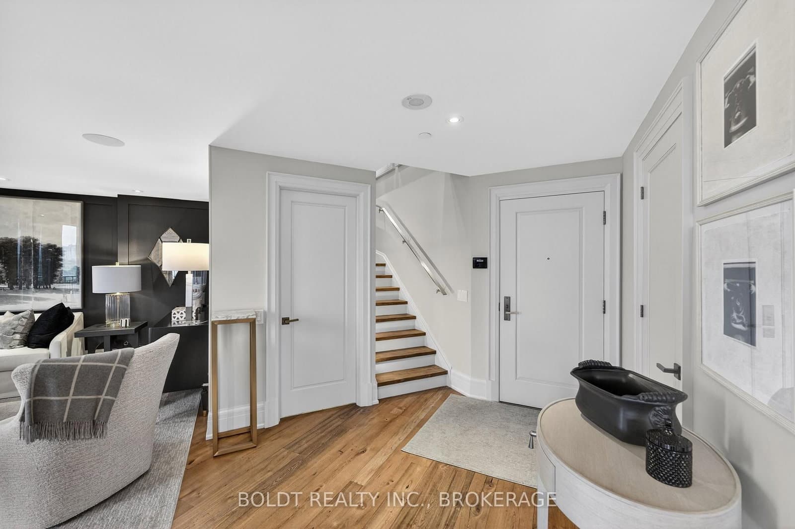 181 Davenport Road, Unit 702 thumbnail 19