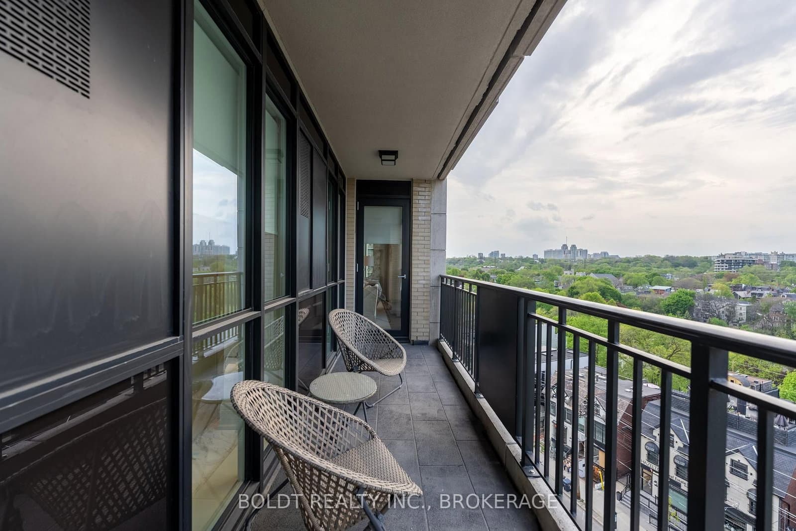 181 Davenport Road, Unit 702 thumbnail 20