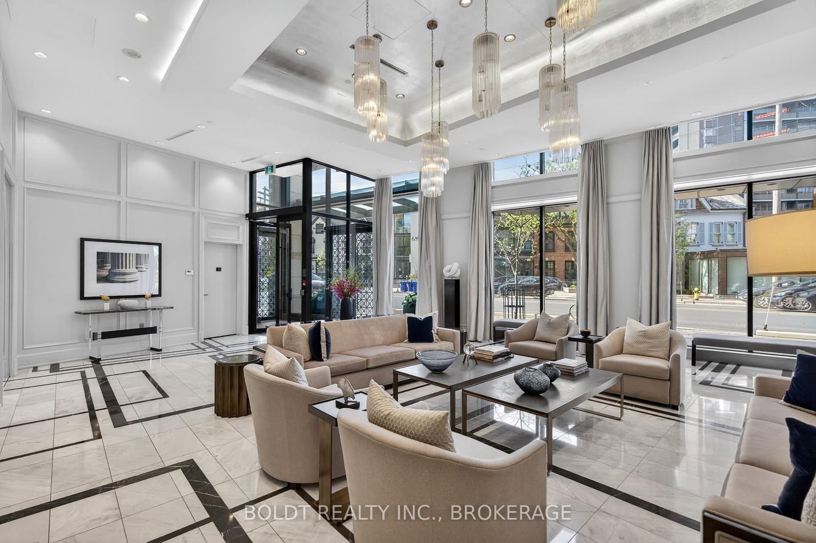 181 Davenport Road, Unit 702 thumbnail 3