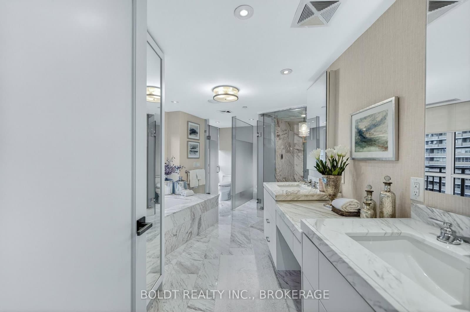 181 Davenport Road, Unit 702 thumbnail 31