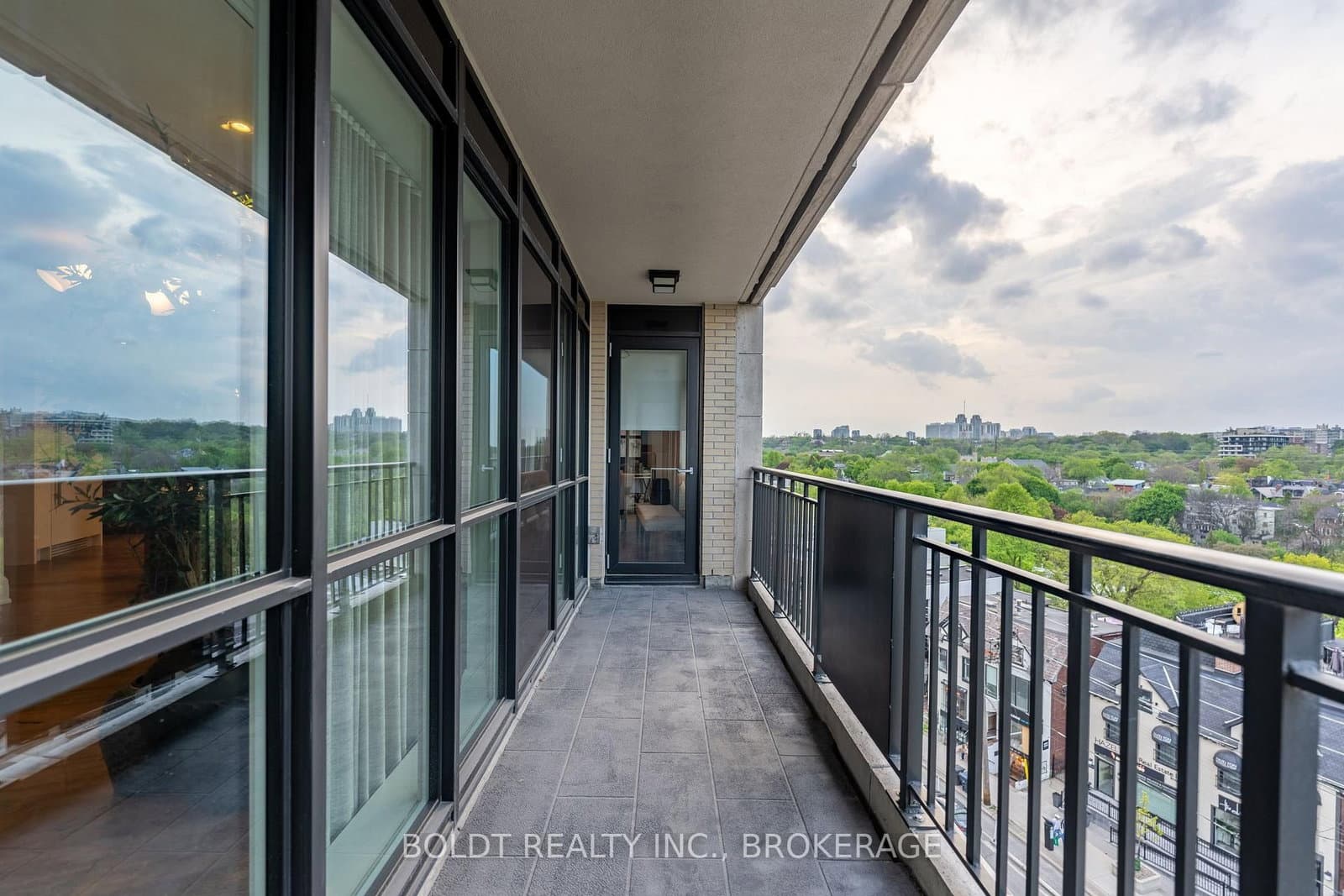 181 Davenport Road, Unit 702 thumbnail 38