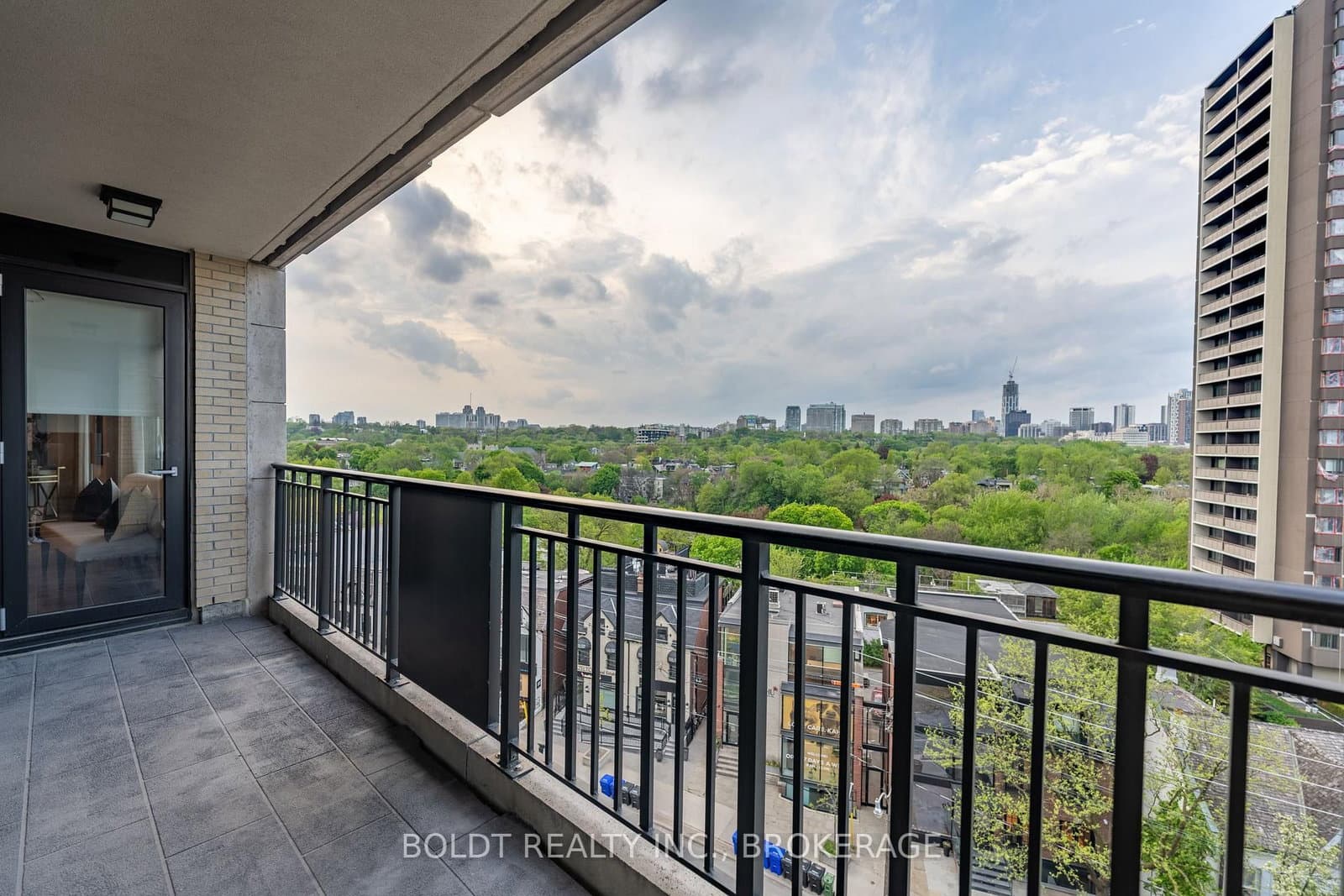 181 Davenport Road, Unit 702 thumbnail 39