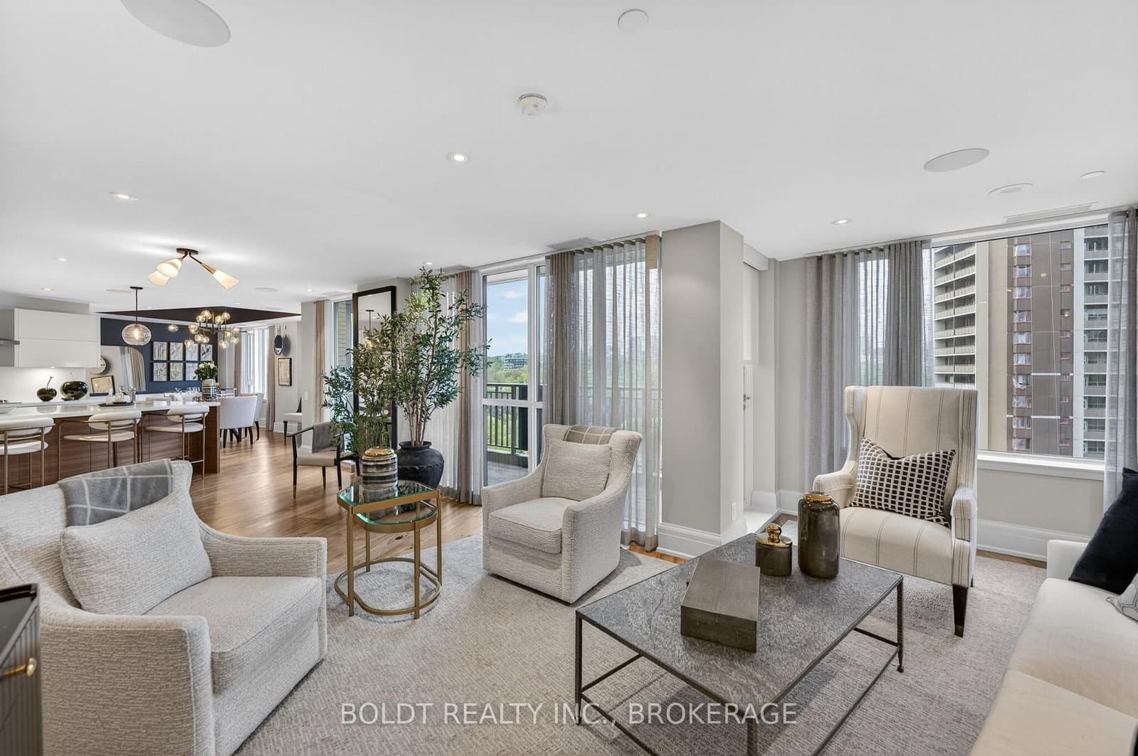 181 Davenport Road, Unit 702 thumbnail 5