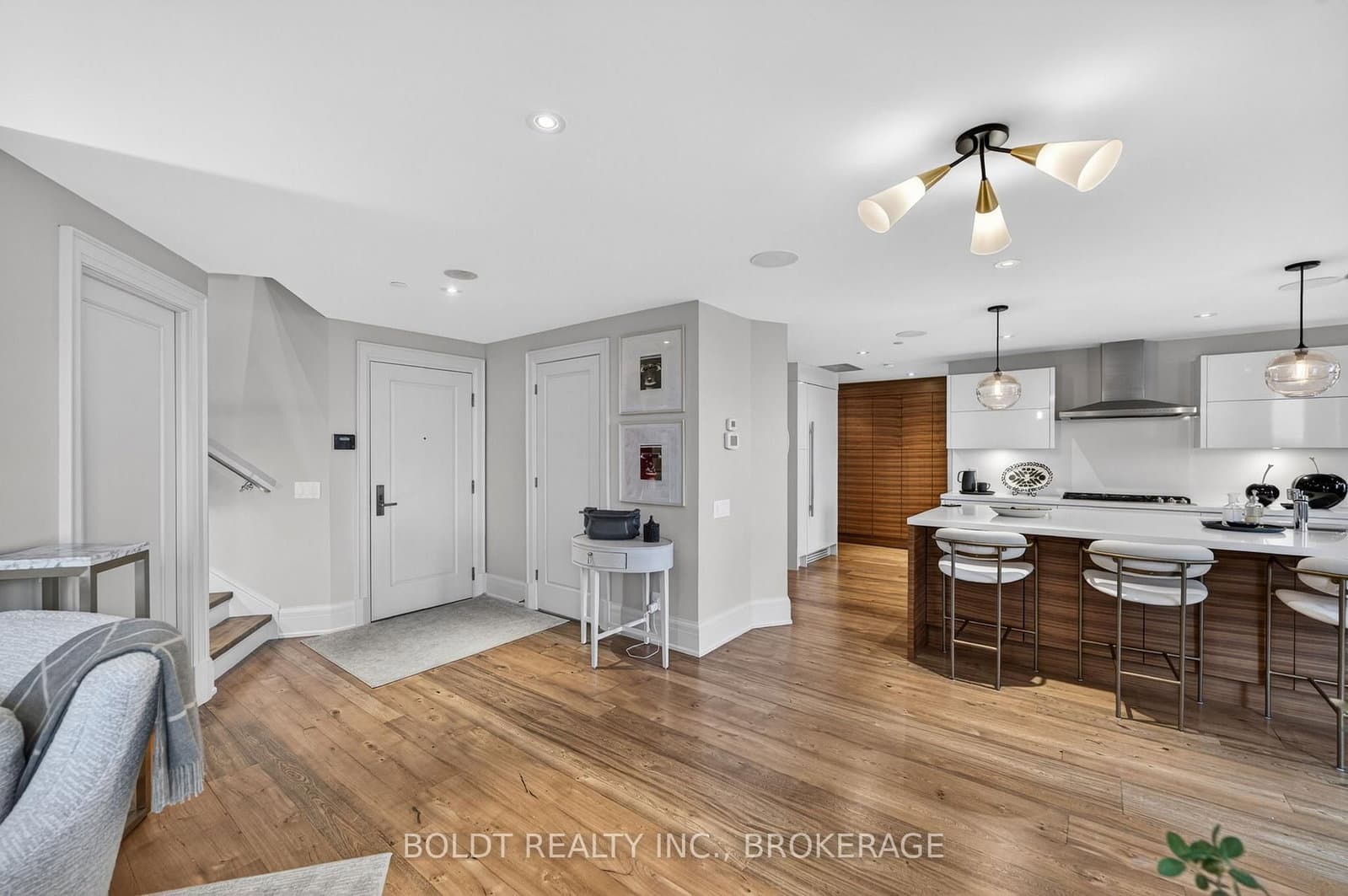 181 Davenport Road, Unit 702 thumbnail 9