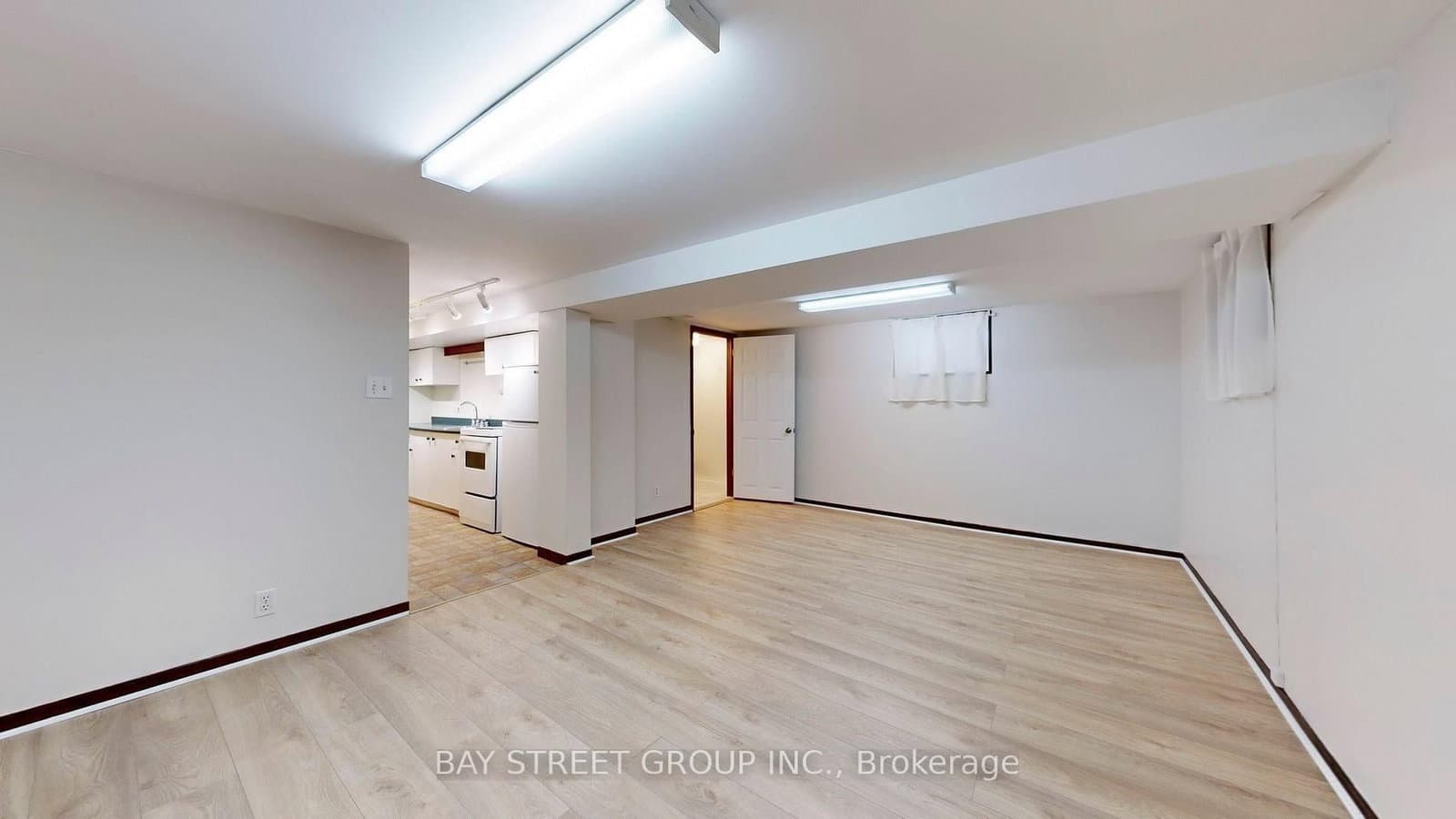 390 Roehampton Avenue, Unit Basement thumbnail 6