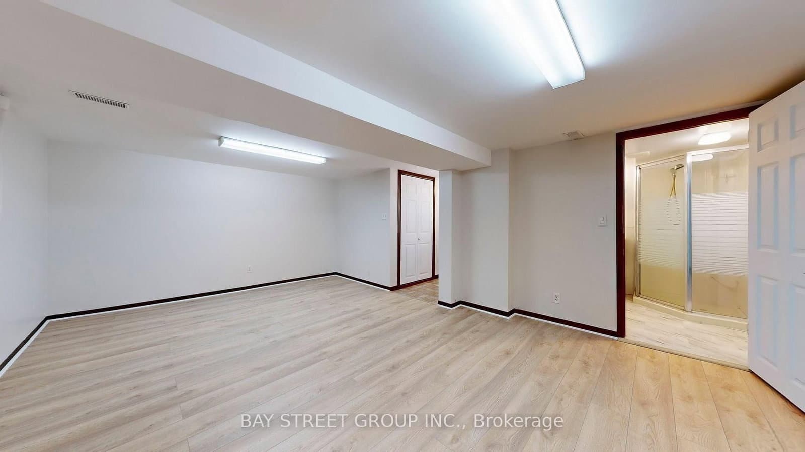 390 Roehampton Avenue, Unit Basement thumbnail 7