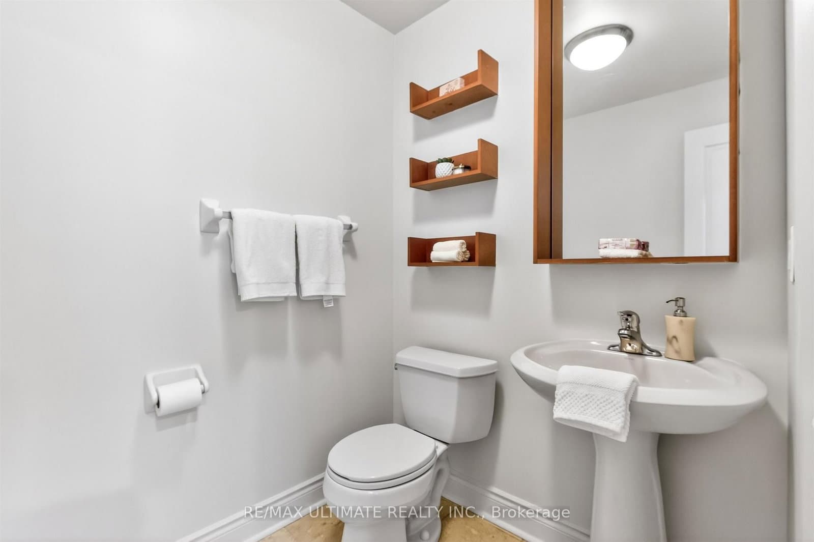 70 Byng Avenue, Unit 4 thumbnail 16