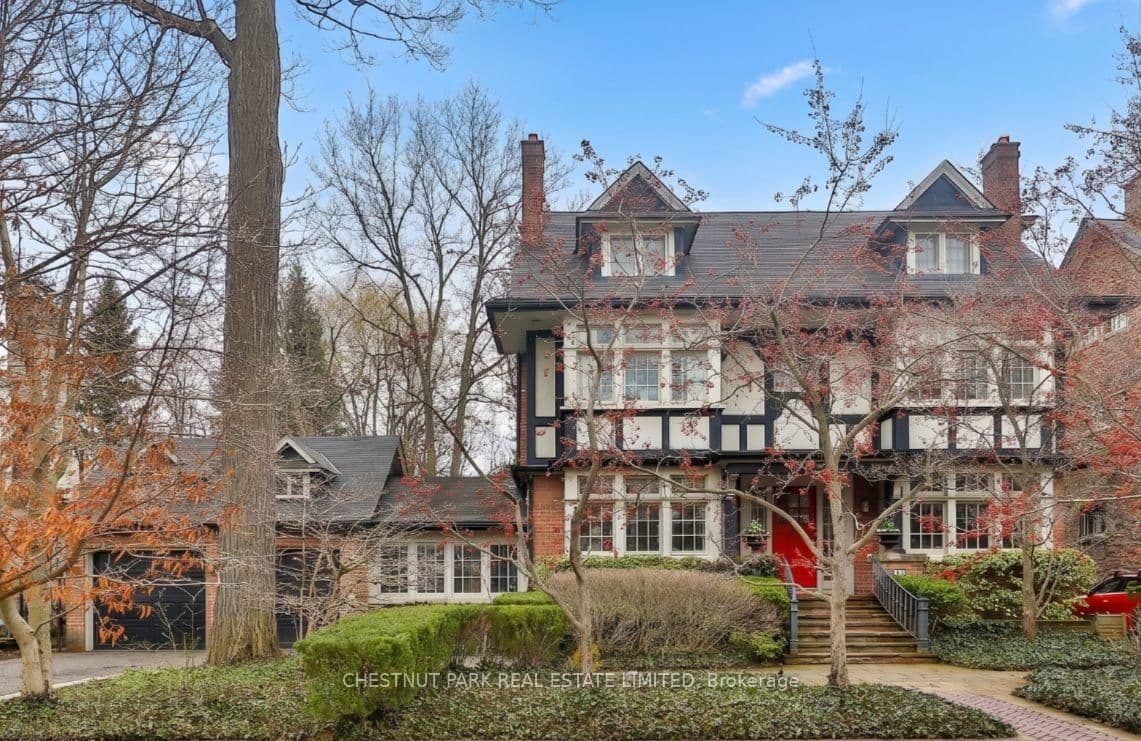 127 Roxborough Drive thumbnail 2
