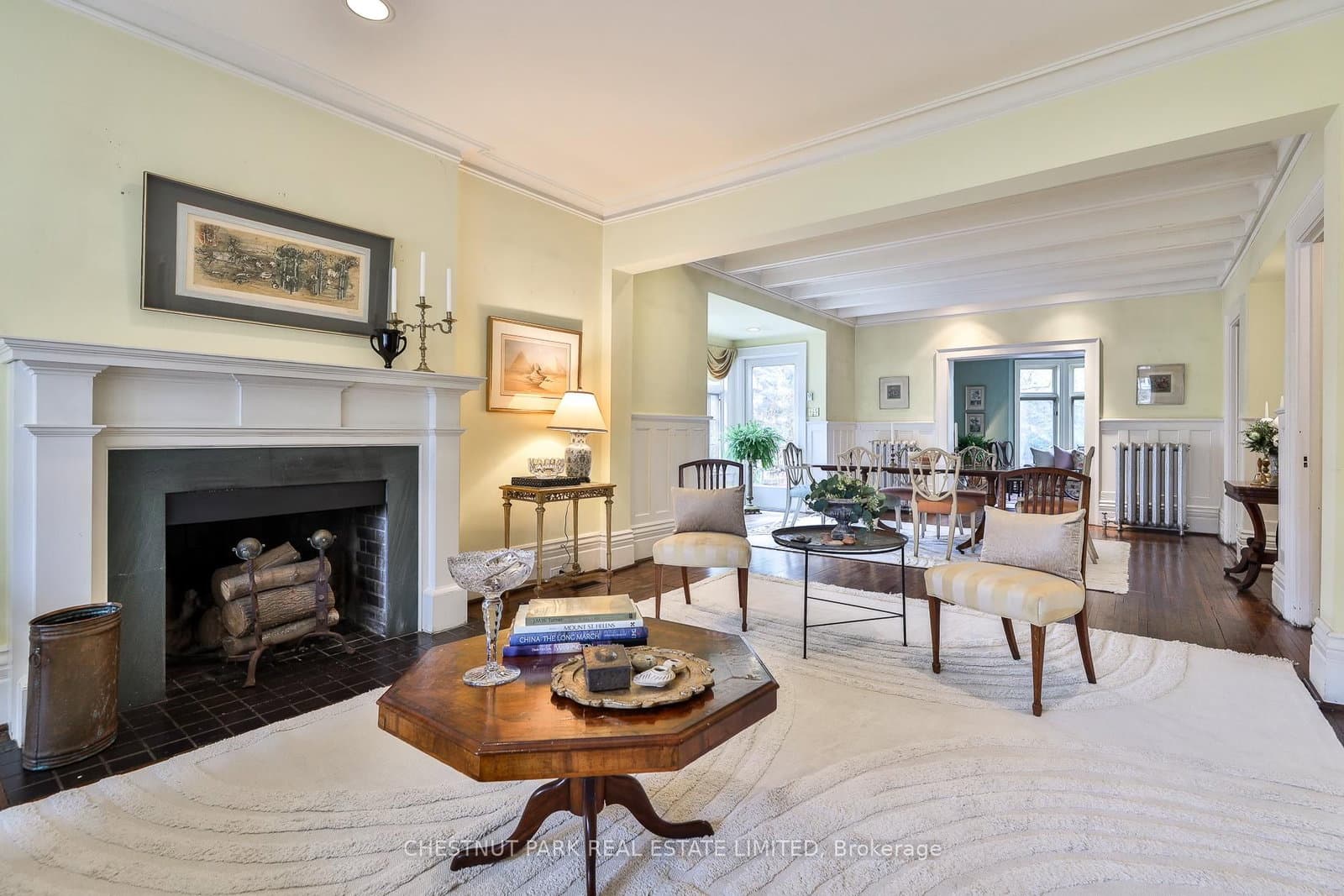 127 Roxborough Drive thumbnail 9