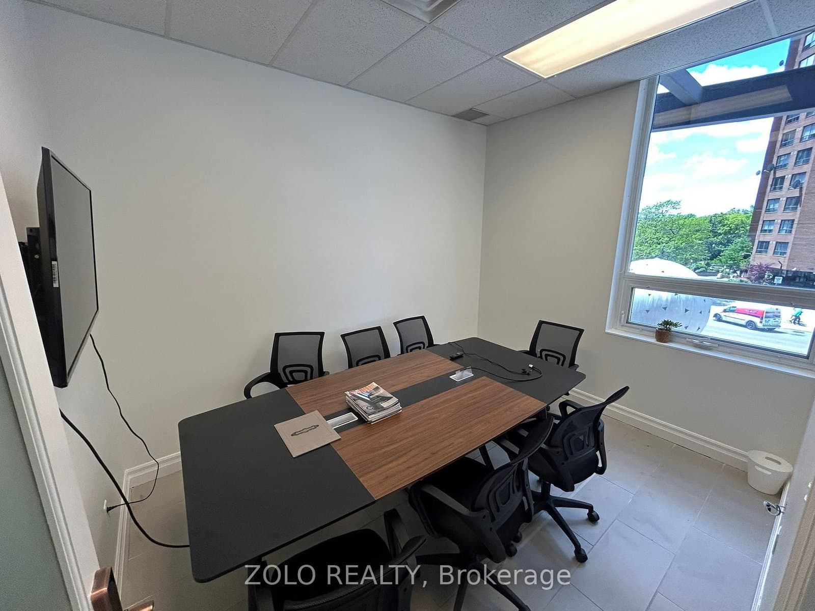 5409 Yonge Street, Unit 209 thumbnail 3