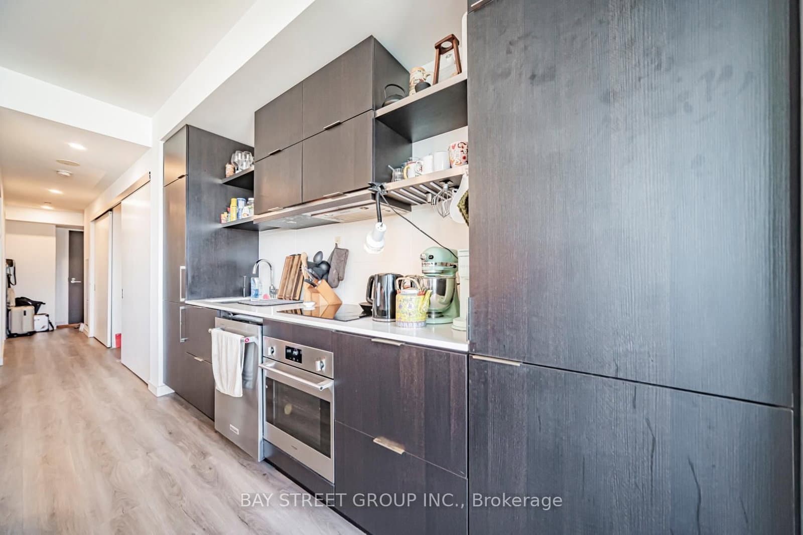 197 Yonge Street, Unit 2204 thumbnail 6