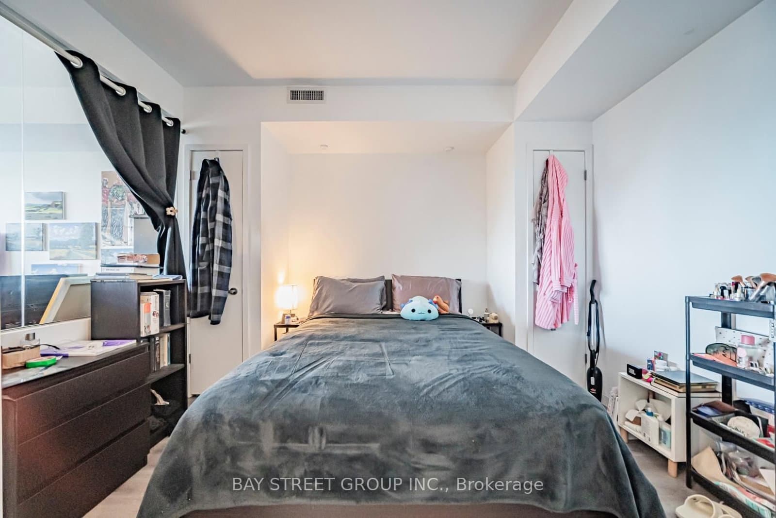 197 Yonge Street, Unit 2204 thumbnail 8