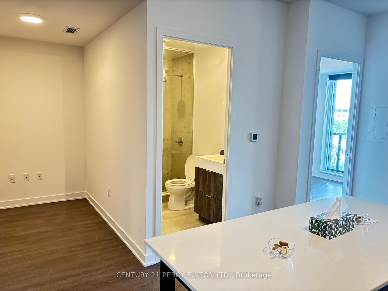 130 River Street E, Unit 501 thumbnail 11