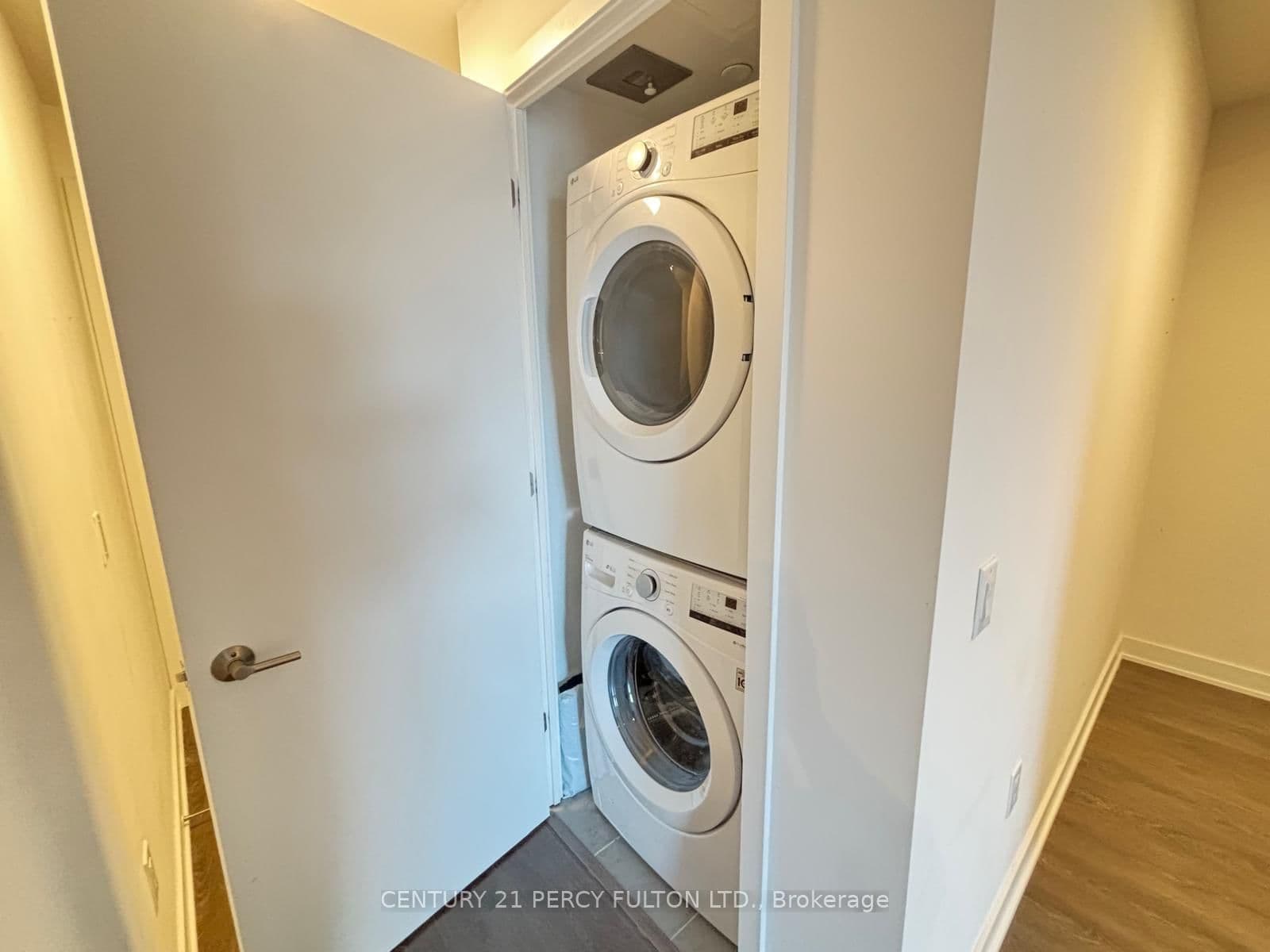 130 River Street E, Unit 501 thumbnail 26