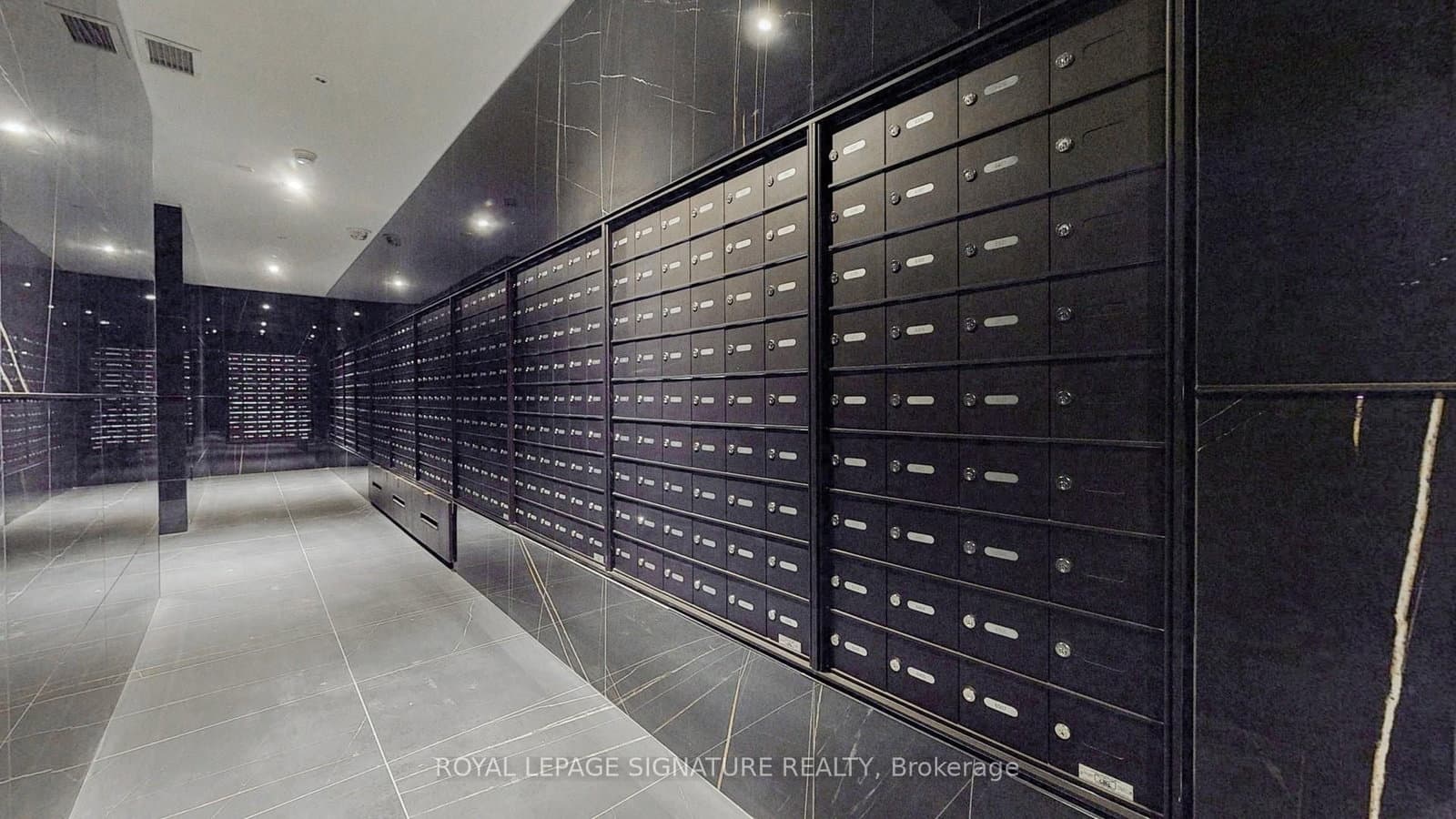 11 Yorkville Avenue, Unit 3602 thumbnail 18