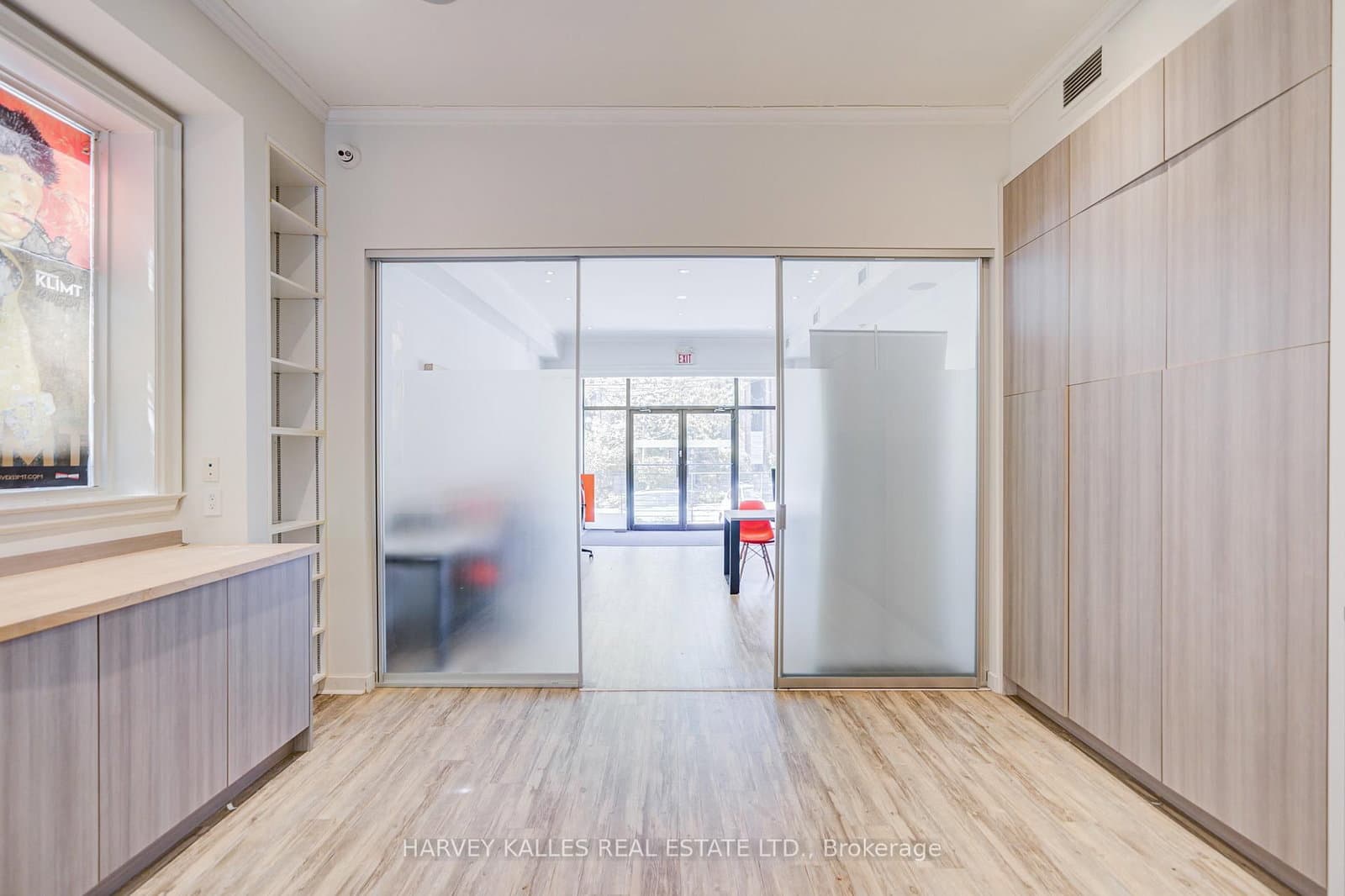 275 MacPherson Avenue, Unit 109 thumbnail 25
