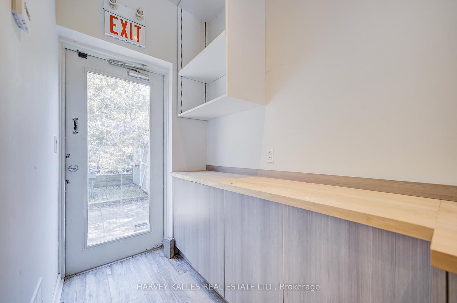 275 MacPherson Avenue, Unit 109 thumbnail 28