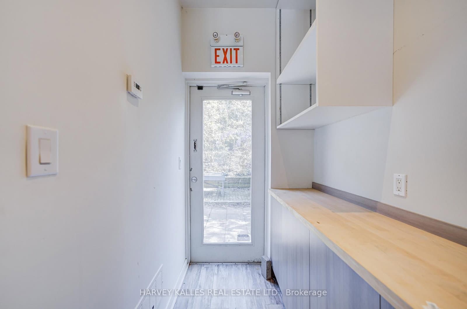 275 MacPherson Avenue, Unit 109 thumbnail 29