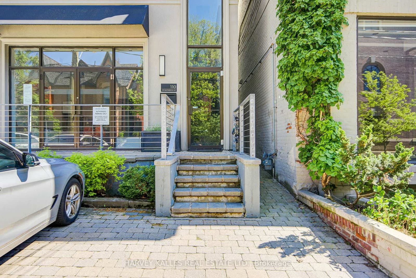 275 MacPherson Avenue, Unit 109 thumbnail 5
