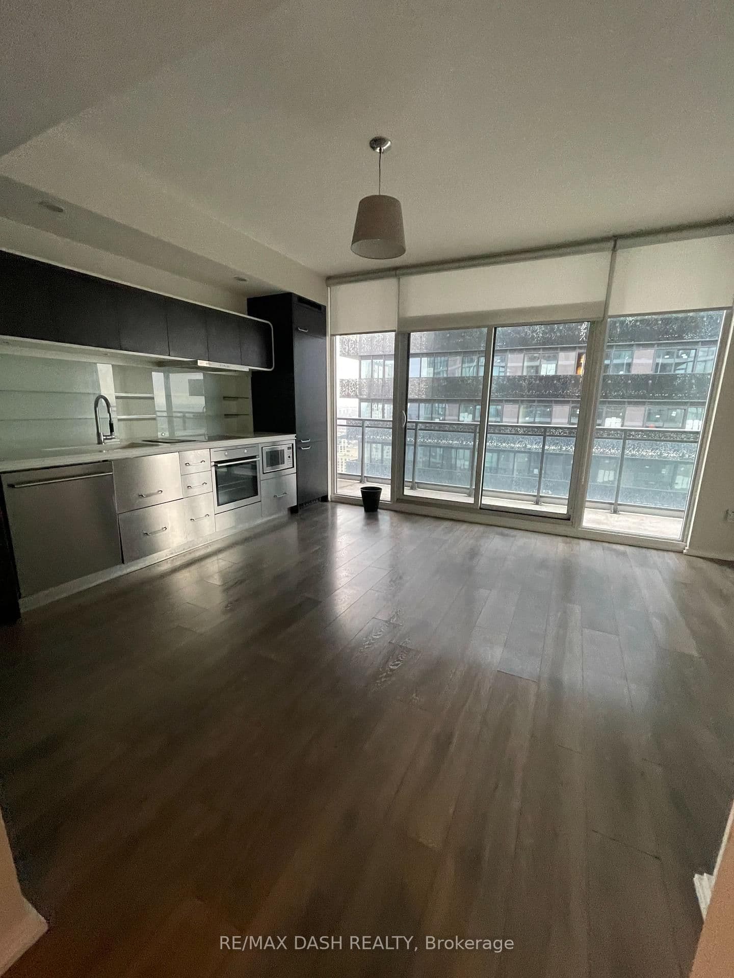 45 Charles Street E, Unit 4811 thumbnail 5
