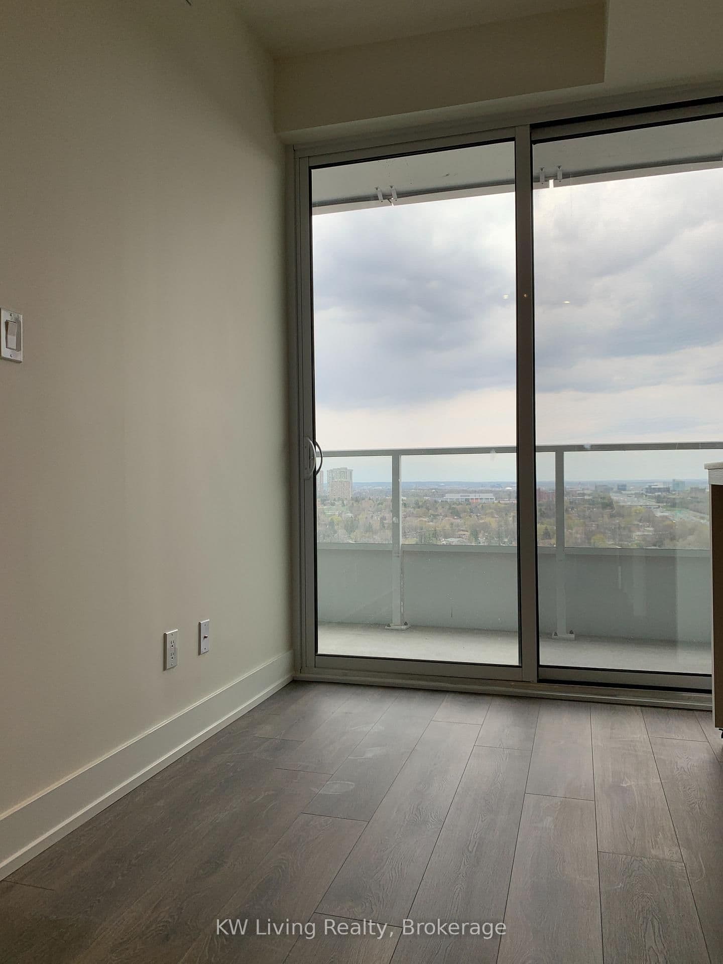 180 Fairview Mall Drive, Unit 1908 thumbnail 4
