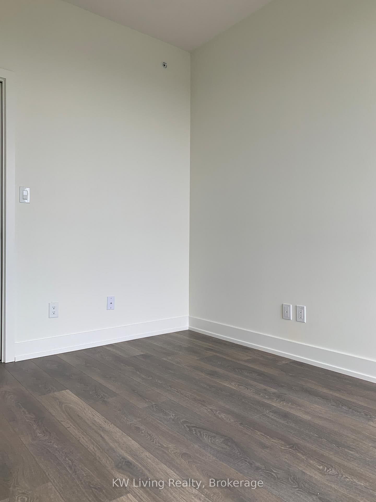 180 Fairview Mall Drive, Unit 1908 thumbnail 9