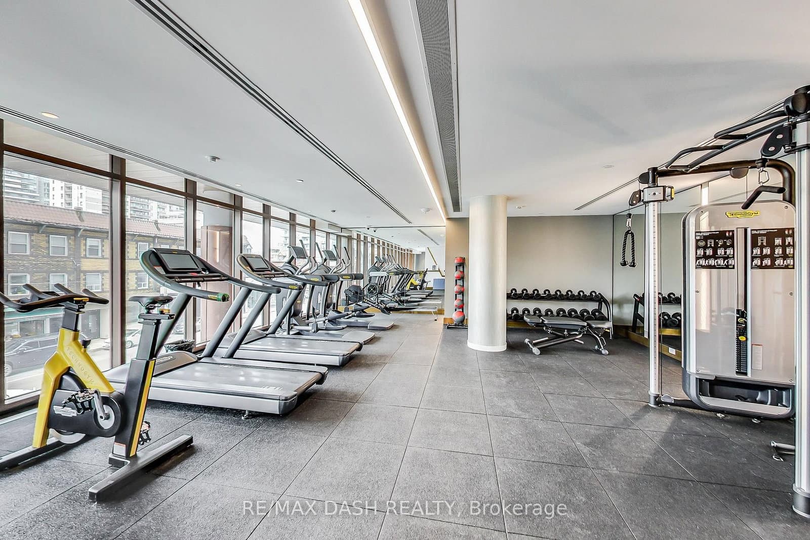 151 Avenue Road, Unit 501 thumbnail 22