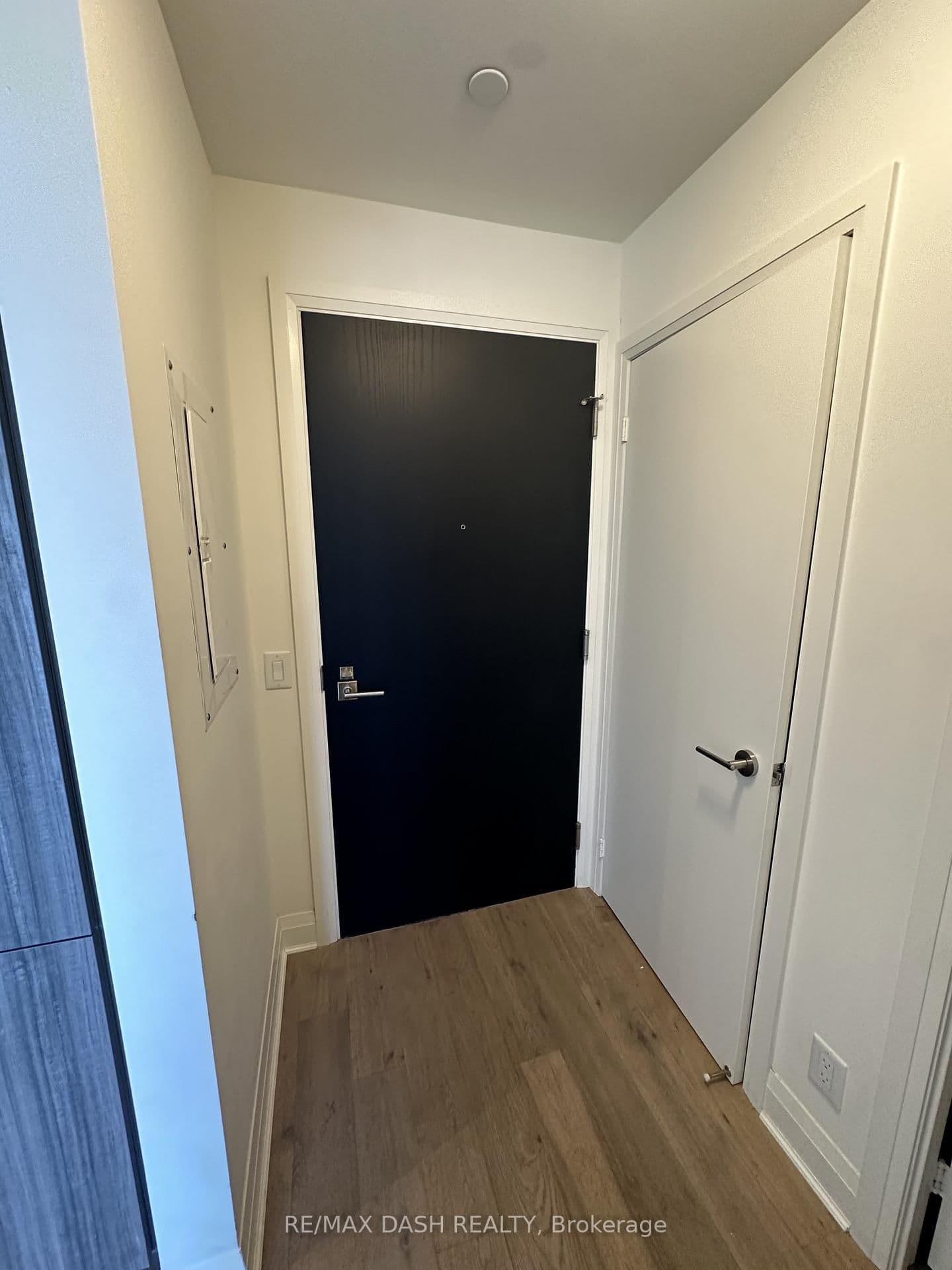 151 Avenue Road, Unit 501 thumbnail 9