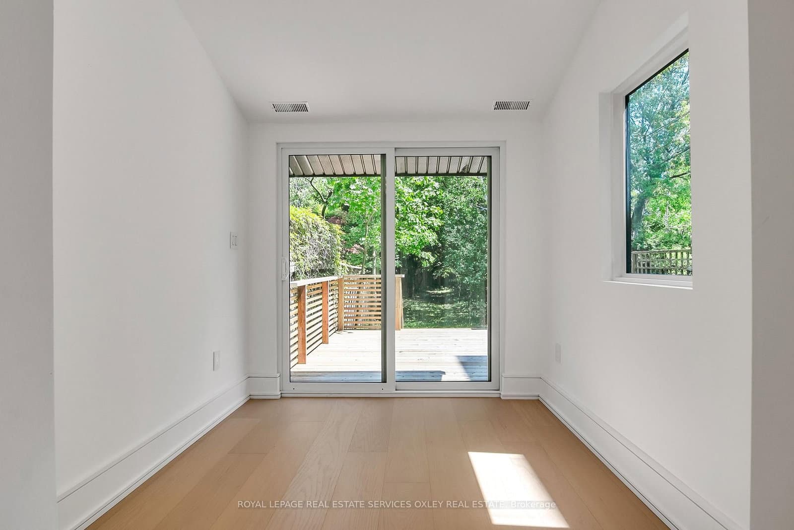195 Albany Avenue thumbnail 13